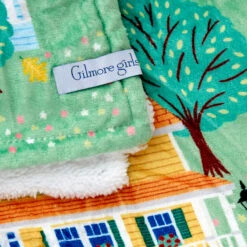 Hallmark Gilmore Girls Stars Hollow Map Blanket, 50x60 -Hallmark Shop Gilmore Girls Stars Hollow Map Fleece Throw Blanket 1PCL1014 03