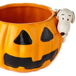 Hallmark Peanuts® Pumpkin Candy Bowl With Snoopy -Hallmark Shop JackoLantern Candy Dish With Sculpted Snoopy 1HGN1564 04