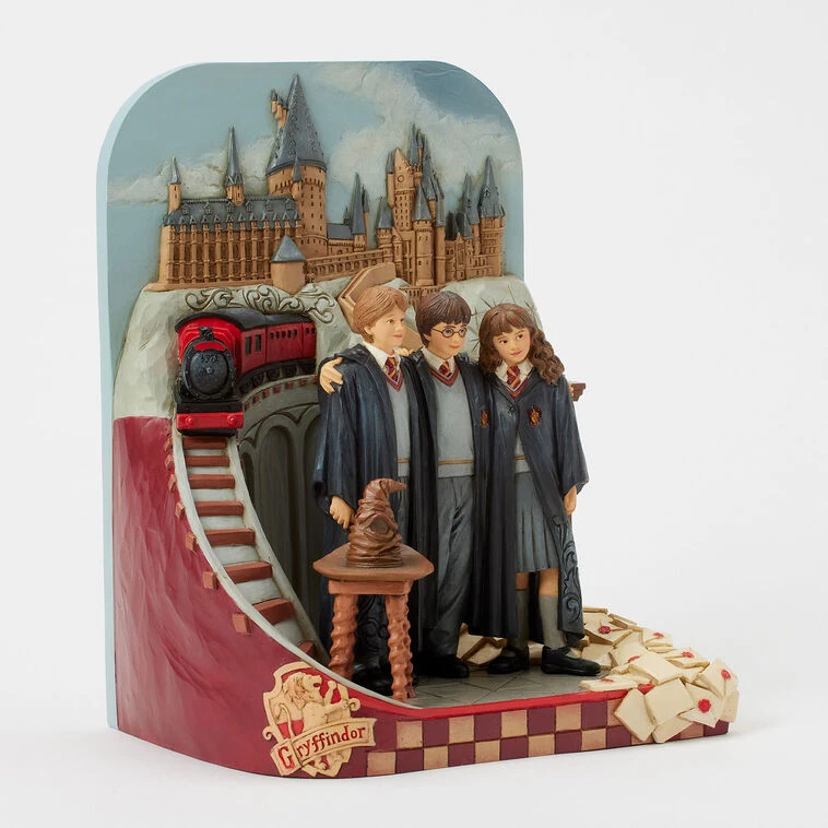 Enesco Jim Shore Harry Potter, Ron And Hermione With Train Figurine, 9" 6 Enesco Jim Shore Harry Potter, Ron And Hermione With Train Figurine, 9" - Image 4
